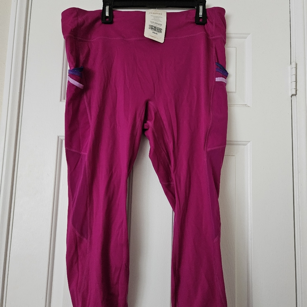 2/$50 Fabletics Trinity Midrise Pocket Leggings Size 4x NWT - Picture 6 of 7